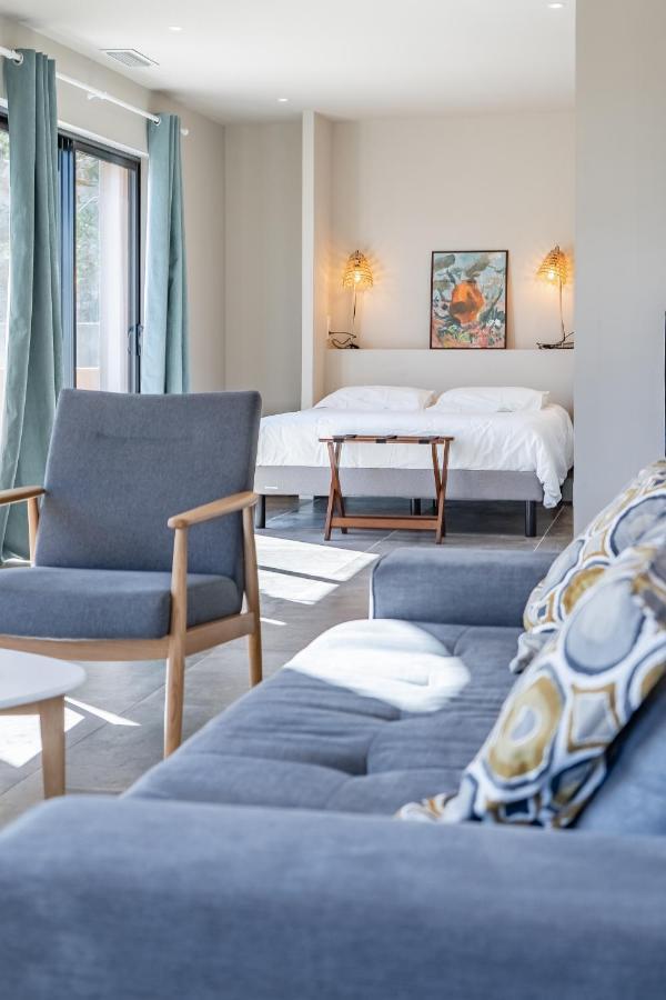 ラ・キャディエール・ダズールLoft D'Architecte Au Coeur D'Un Domaine Viticoleアパートメント エクステリア 写真